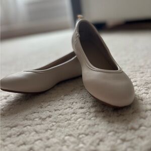 GAP NWT Ballerina Flats